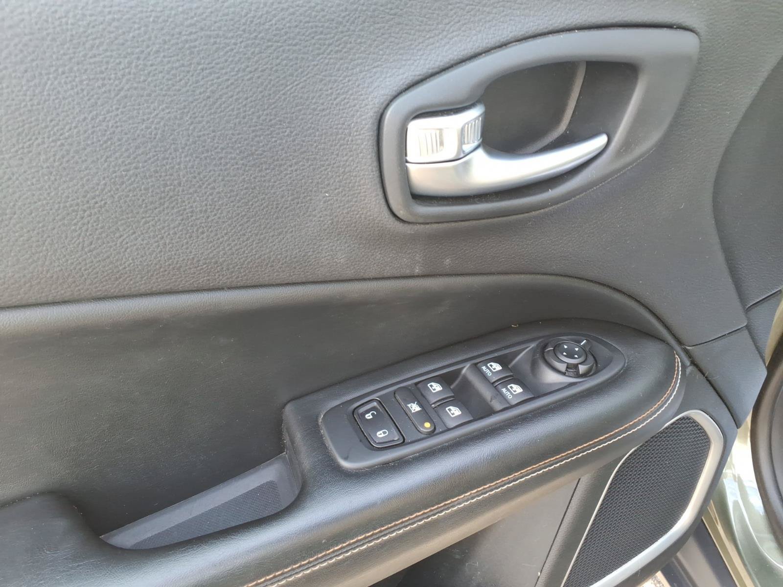 2018 Jeep Compass Latitude - Photo 12