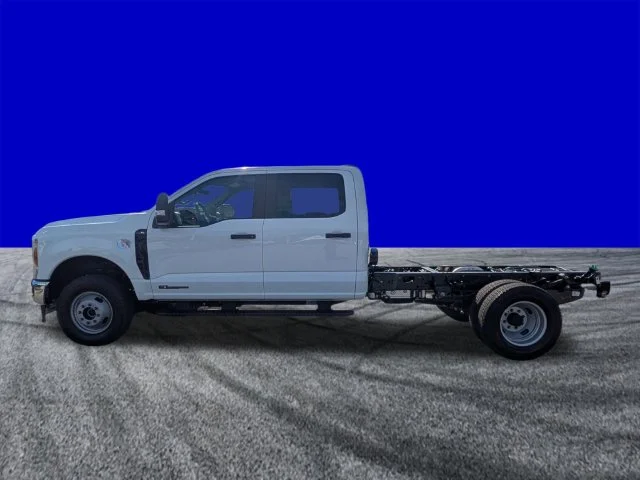 New 2027 White Ford XL image 7