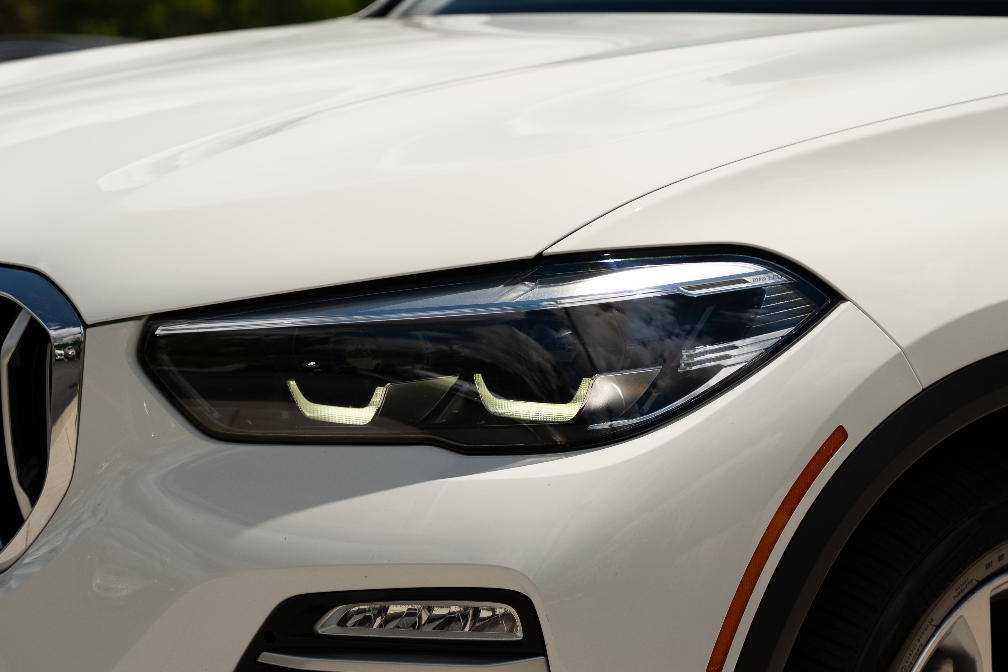 Used 2021 Alpine White BMW xDrive40i image 35