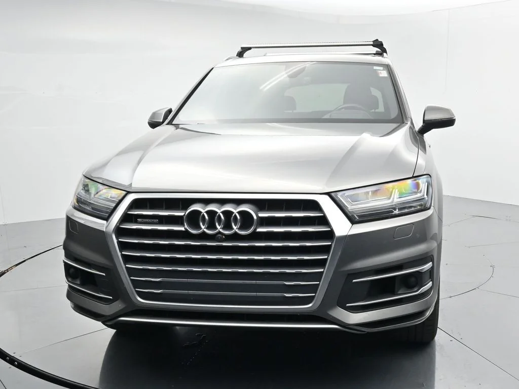 Used 2017  Audi 3.0T Prestige image 2