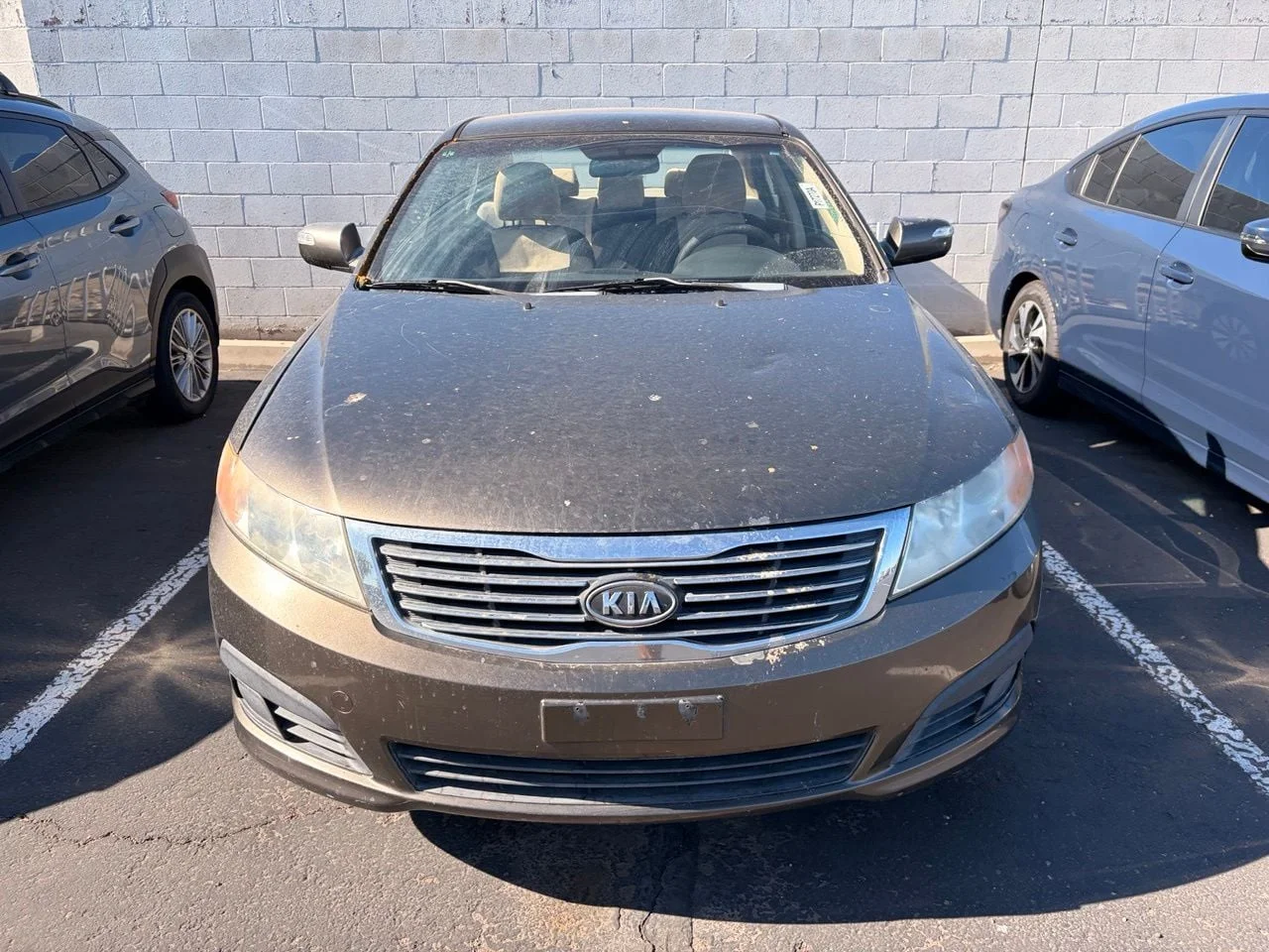 Used 2010 Metal Bronze Kia LX image 2