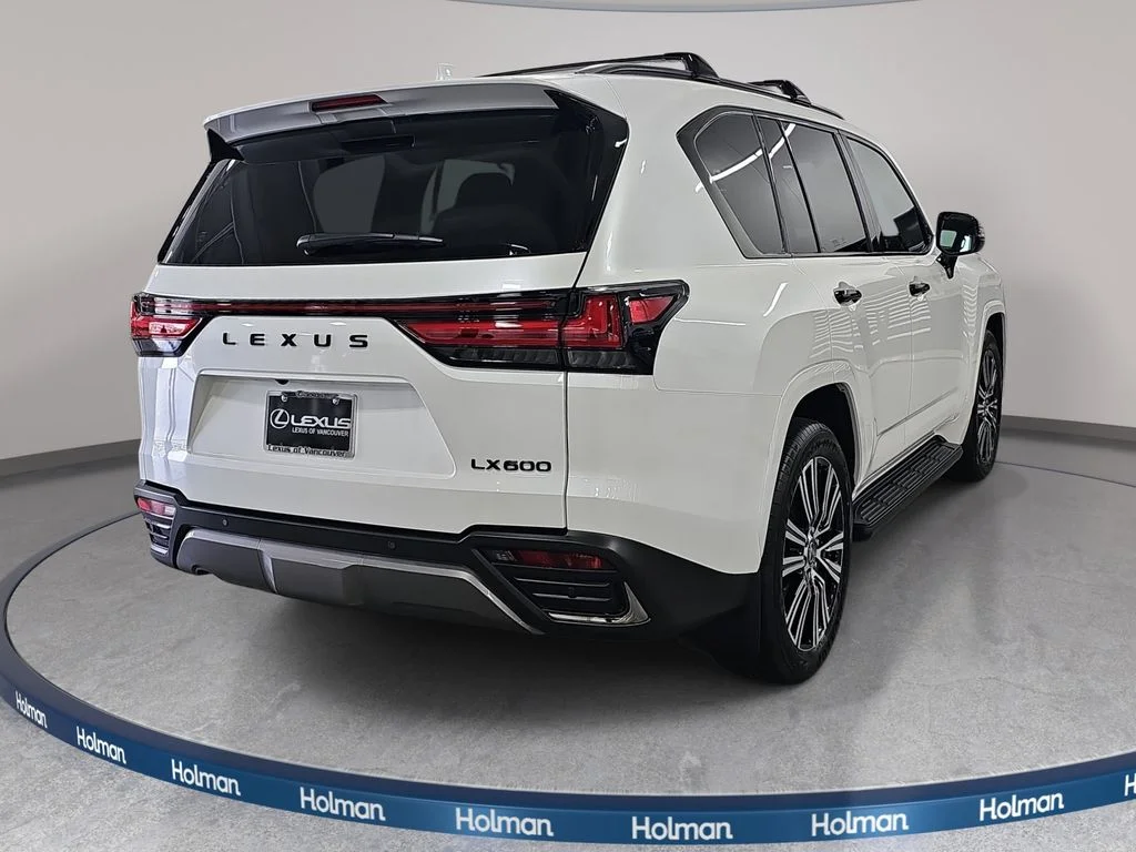 New 2026 Eminent White Pearl Lexus LUXURY image 5