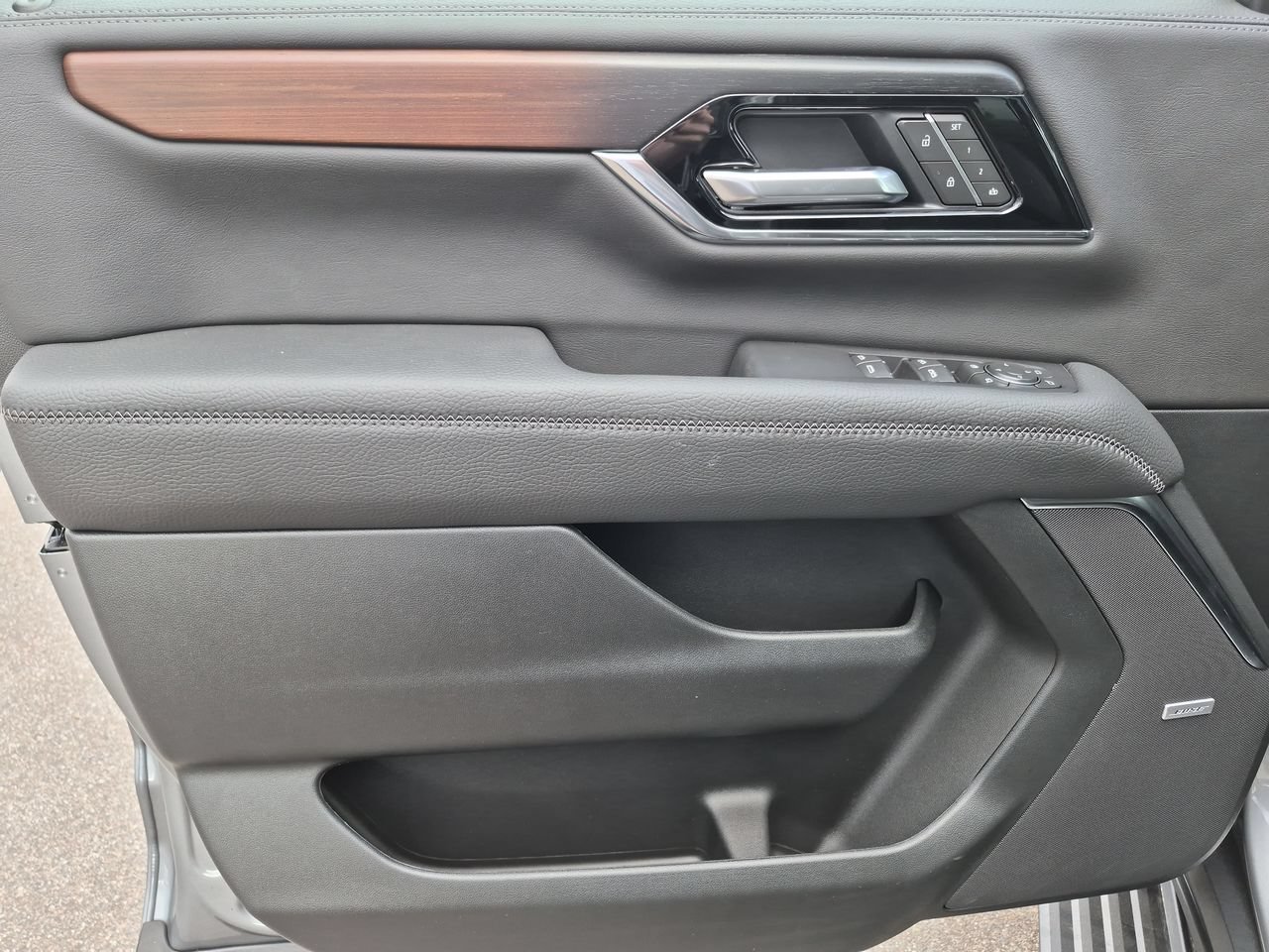 2026 GMC Yukon Denali - Photo 22