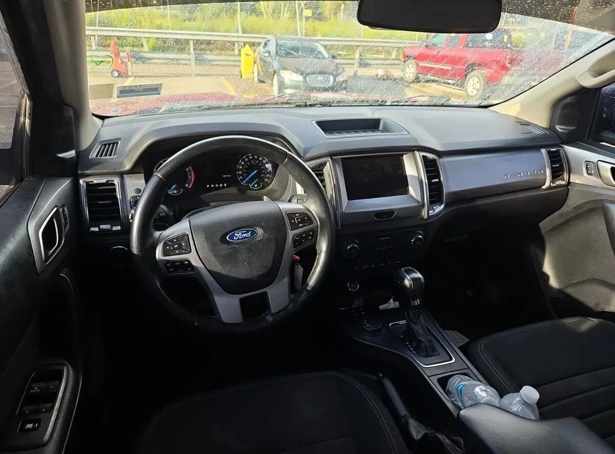 Used 2021 Rapid Red Metallic Tinted Clearcoat Ford XLT image 5