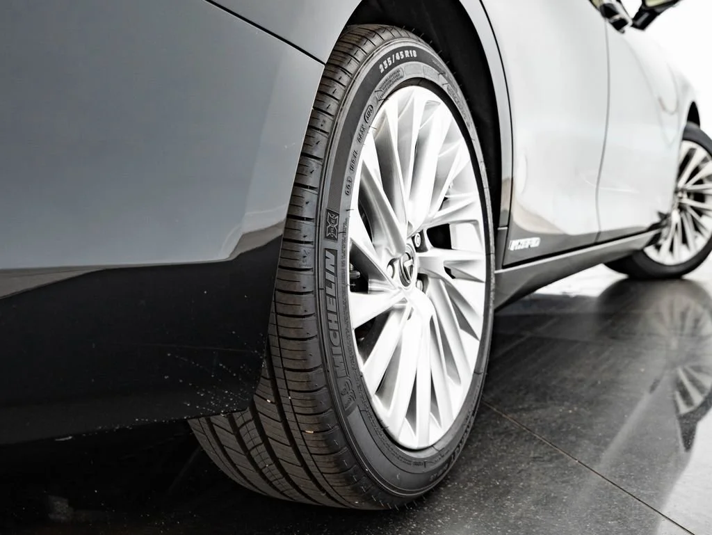 Certified Used 2020 OBSIDIAN Lexus 300h Ultra Luxury image 50