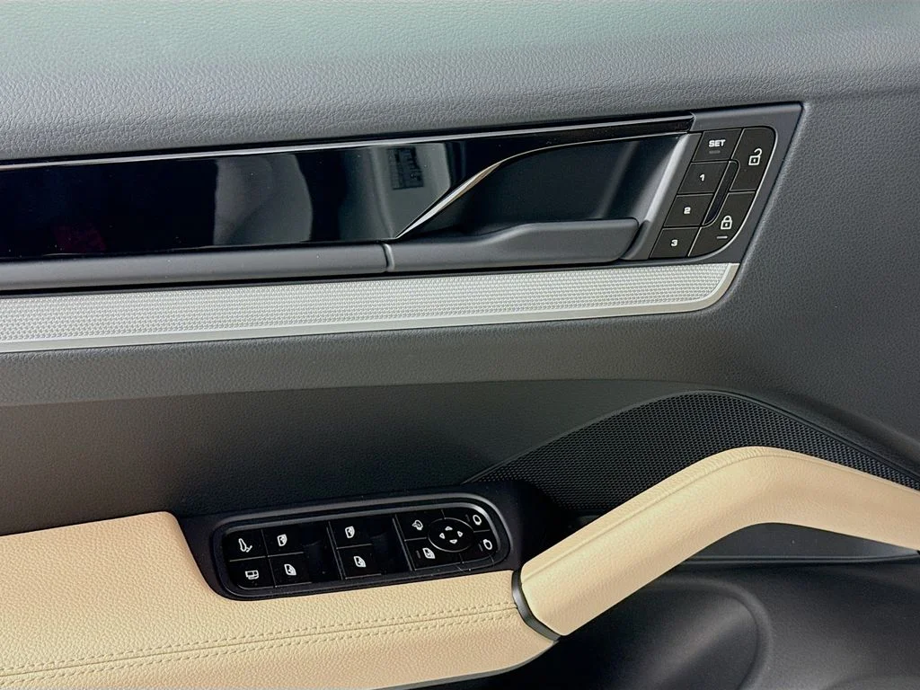 New 2026 White Porsche  image 19