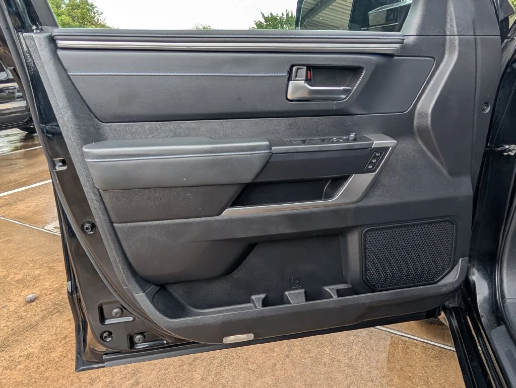 Used 2023  Toyota Platinum image 15