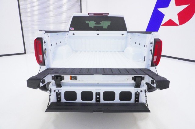2026 GMC Sierra 1500 SLT - Photo 8