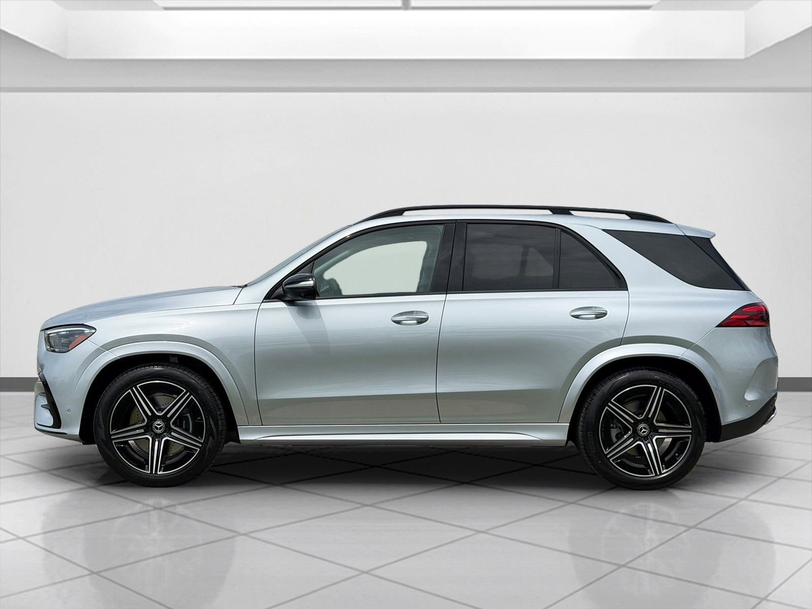 New 2026 Cirrus Silver Metallic Mercedes-Benz GLE 450 image 29