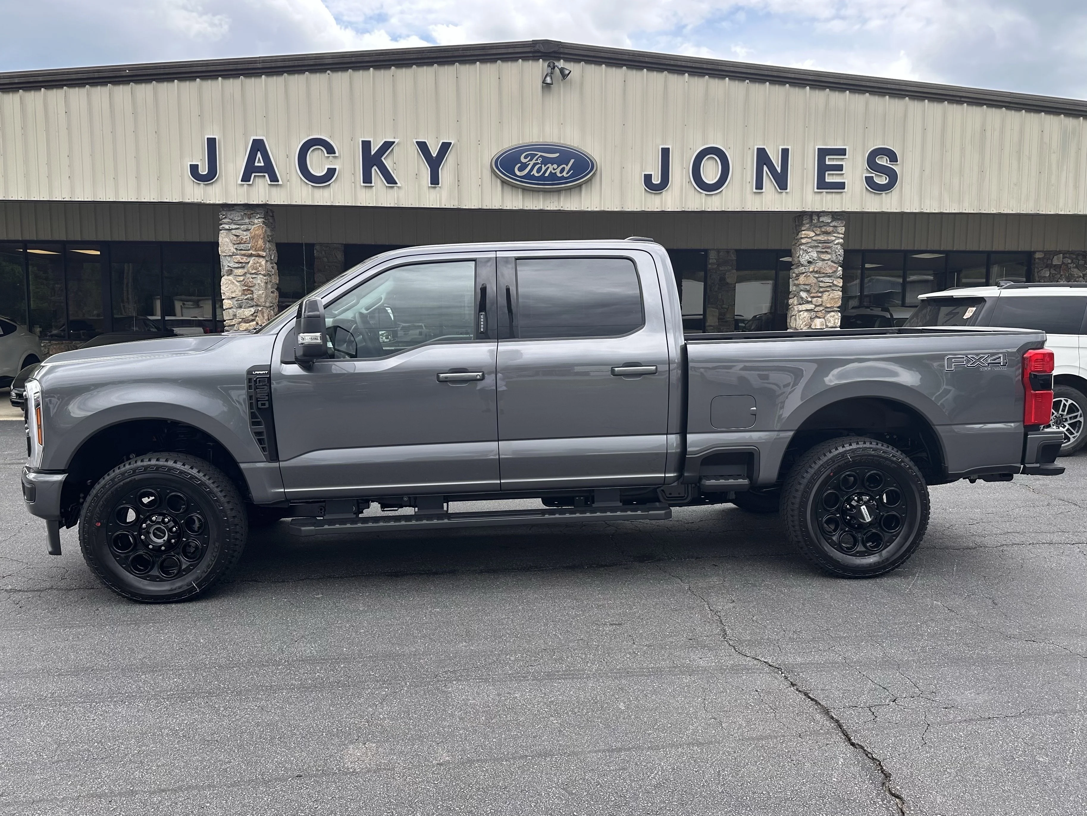 2026 Ford F-250 Lariat 4x4 Crew Cab 6-3/4' Box's photo