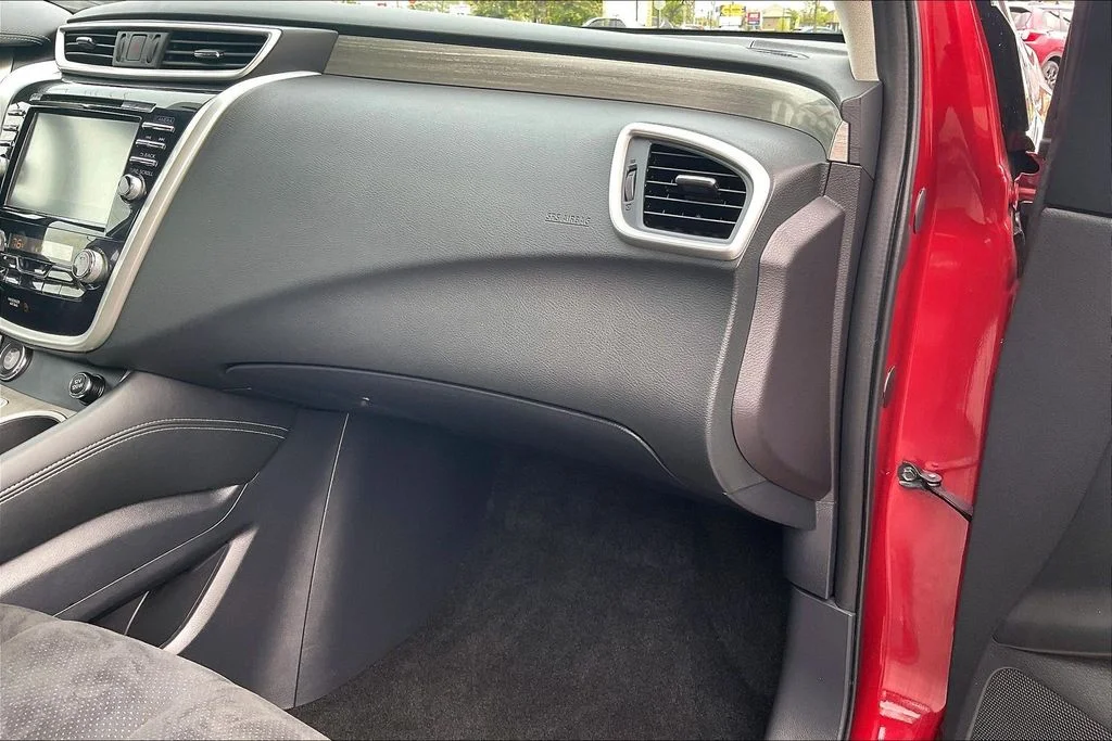 Used 2017 Red Nissan SV image 18