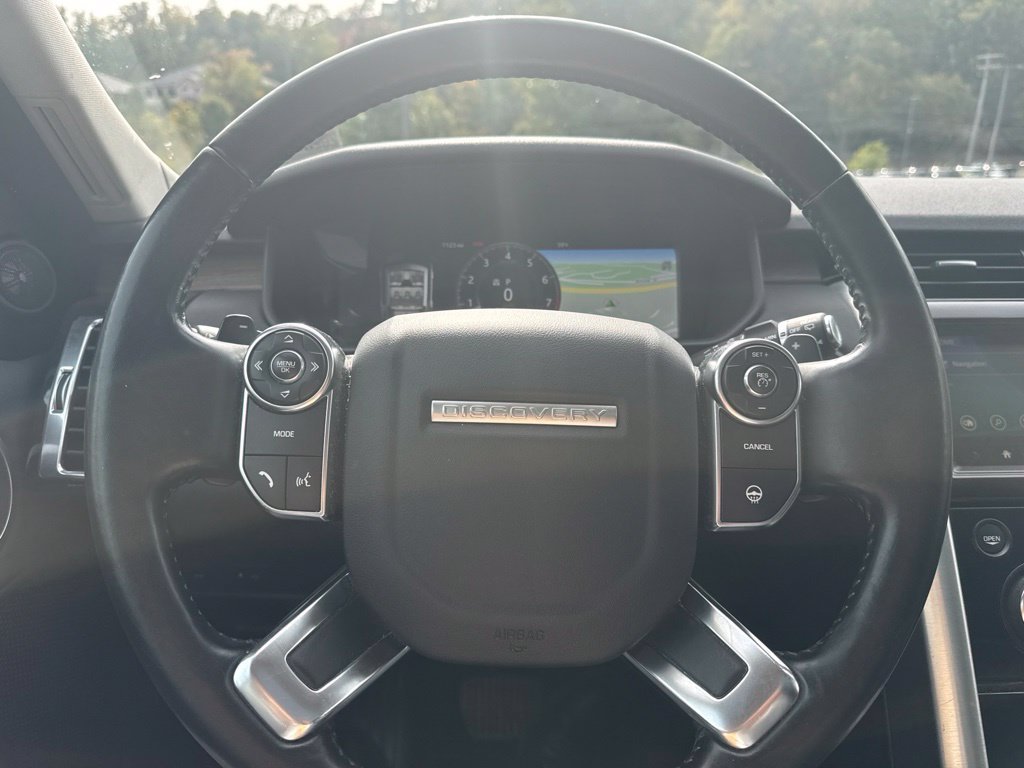 Used 2018 Byron Blue Metallic Land Rover HSE image 10