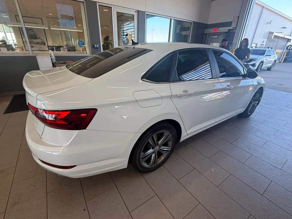 Used 2020  Volkswagen  image 5