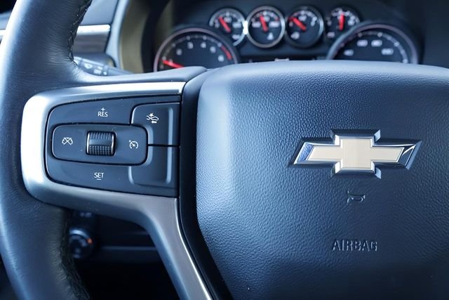 Used 2022 Black Chevrolet LS image 27
