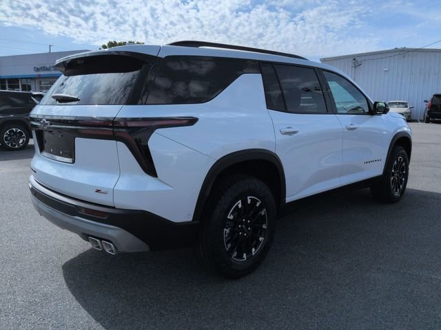 New 2026 Polar White Tricoat Chevrolet Z71 image 5