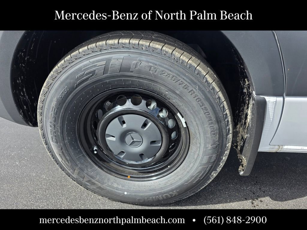 New 2026 Arctic+White Mercedes-Benz  image 37