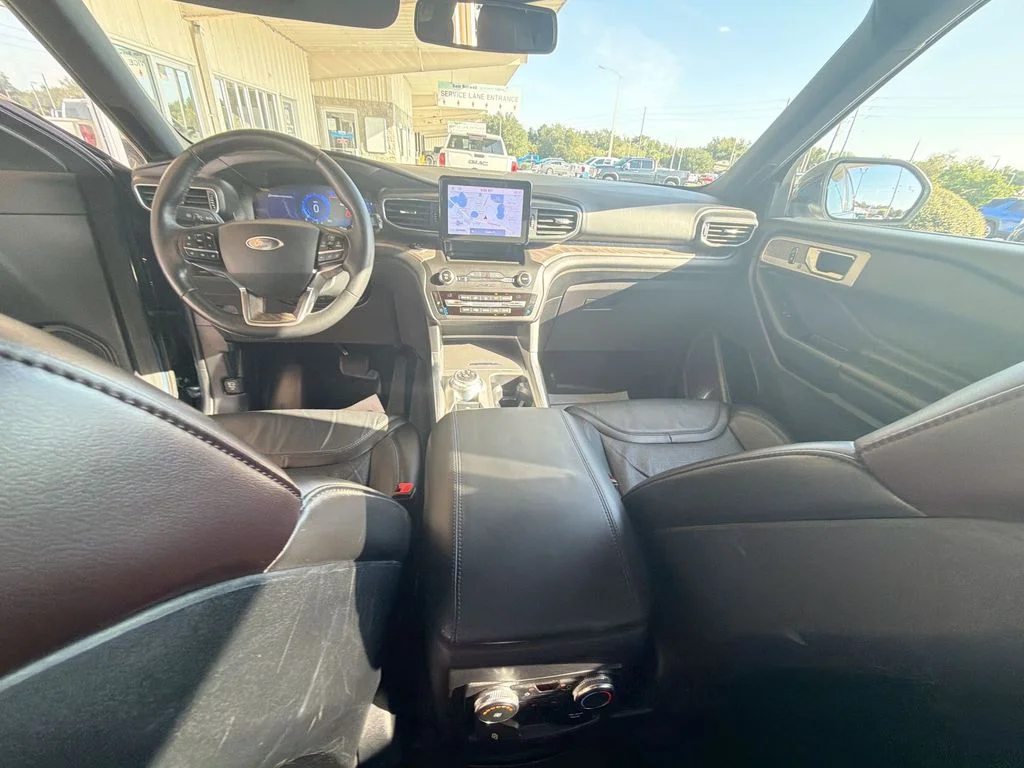 Used 2020 Blue Ford Platinum image 10