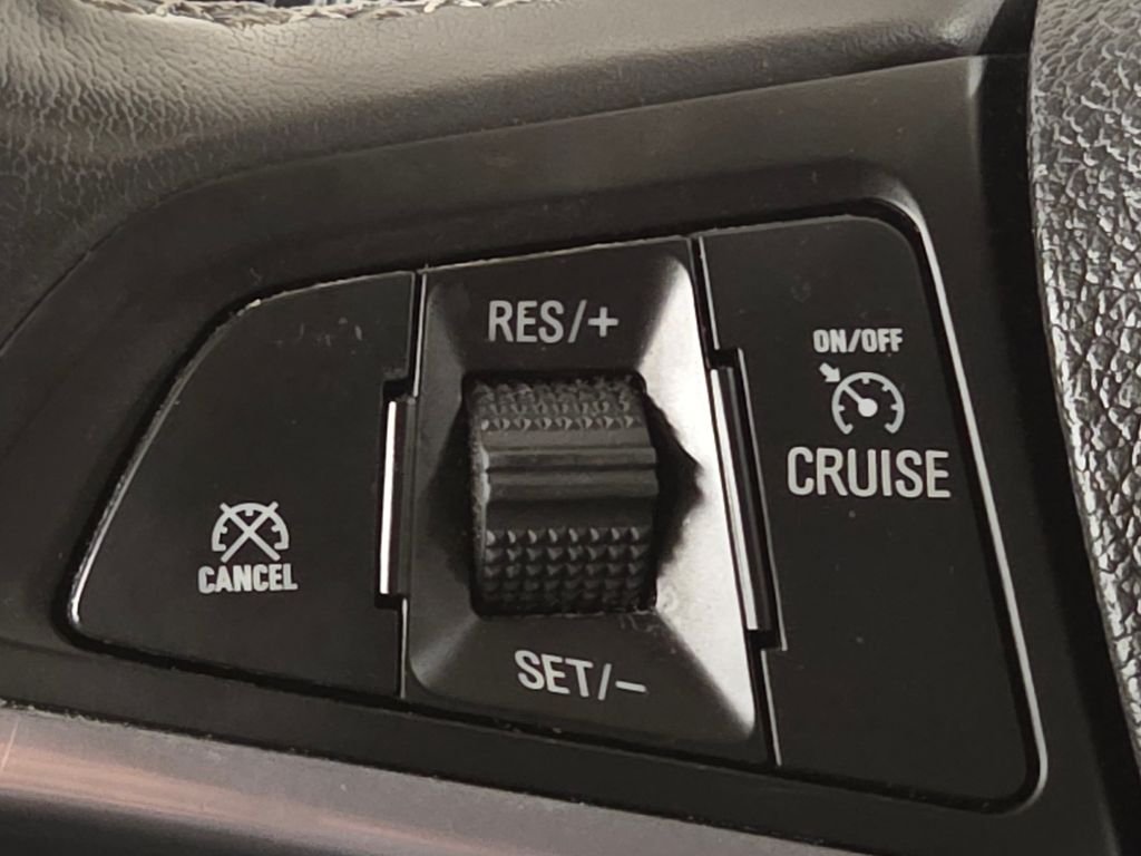 Used 2019 White Buick Preferred image 33