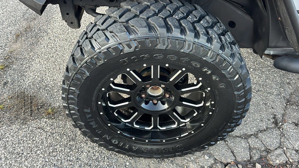 Used 2013 Billet Clearcoat Metallic Jeep Unlimited Sport image 27