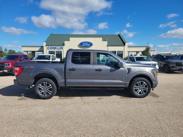 Used 2023 Gray Metallic Ford XL image 23