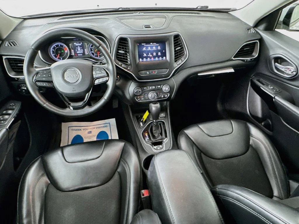 Used 2020 Bright White Clearcoat Jeep Latitude Plus image 26
