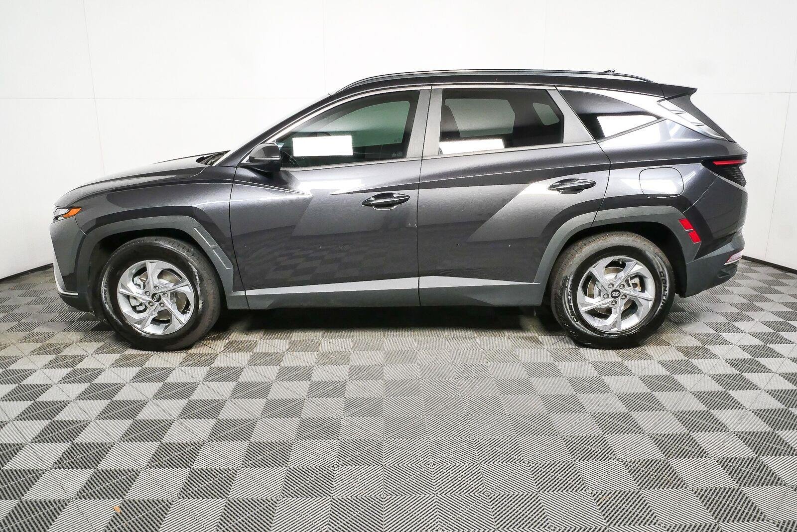 Used 2022 Portofino Gray Hyundai SEL image 28