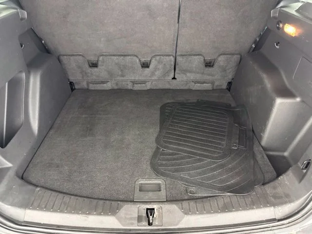 Used 2015 White Ford SE image 25