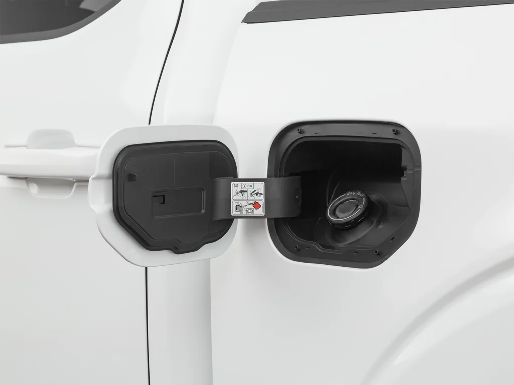 Used 2022 White Ford XLT image 55