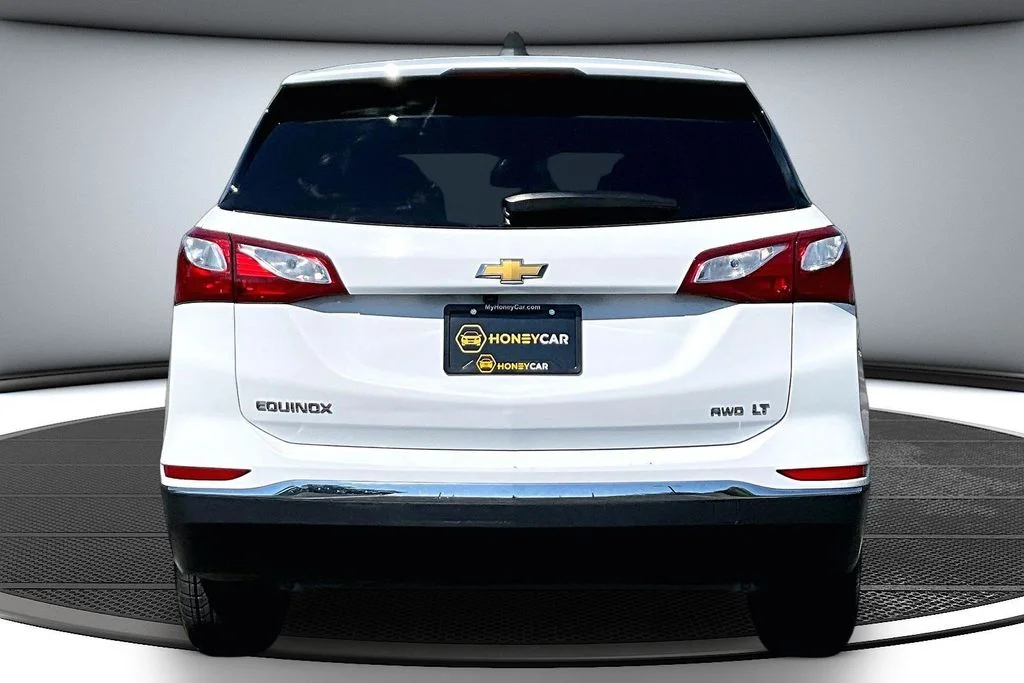 Used 2021 White Chevrolet LT image 5