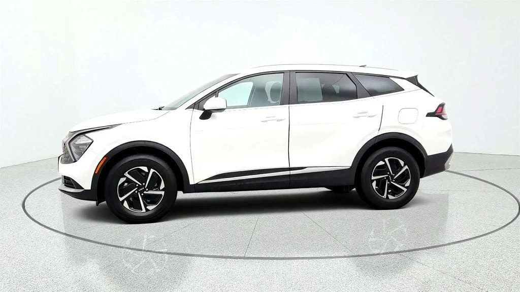 Used 2023 Snow White Pearl Kia LX AWD image 8