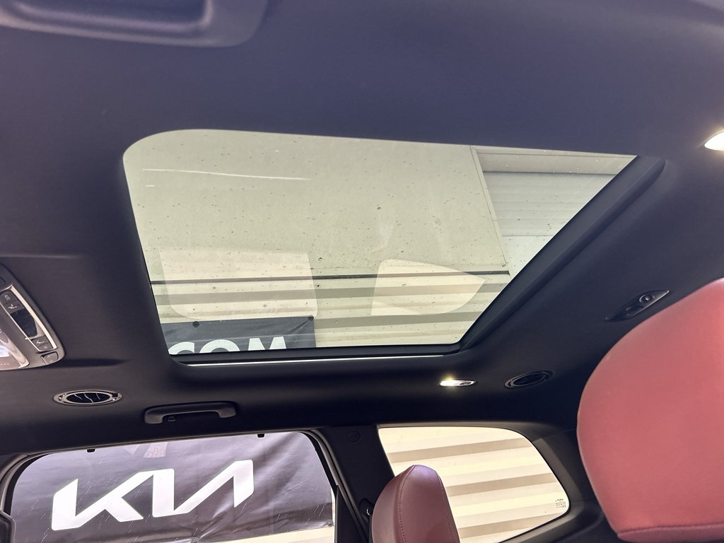 Certified Used 2025 Glacial White Pearl Kia SX image 15