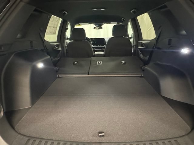2027 Chevrolet Equinox LT - Photo 30