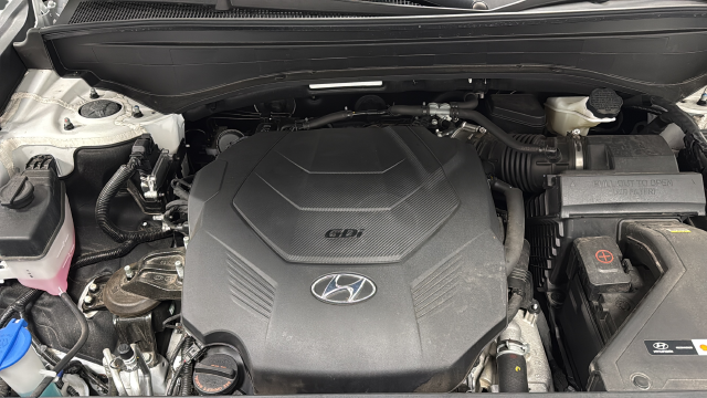 Used 2025 Hyper White Hyundai Calligraphy image 28
