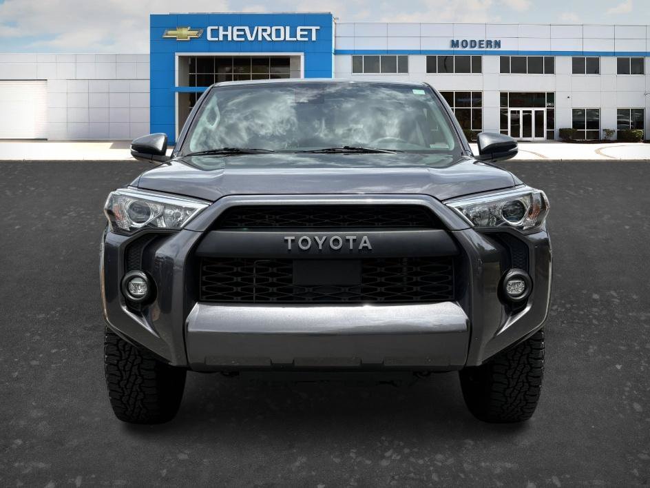 Used 2022 Magnetic Gray Metallic Toyota SR5 Premium image 7