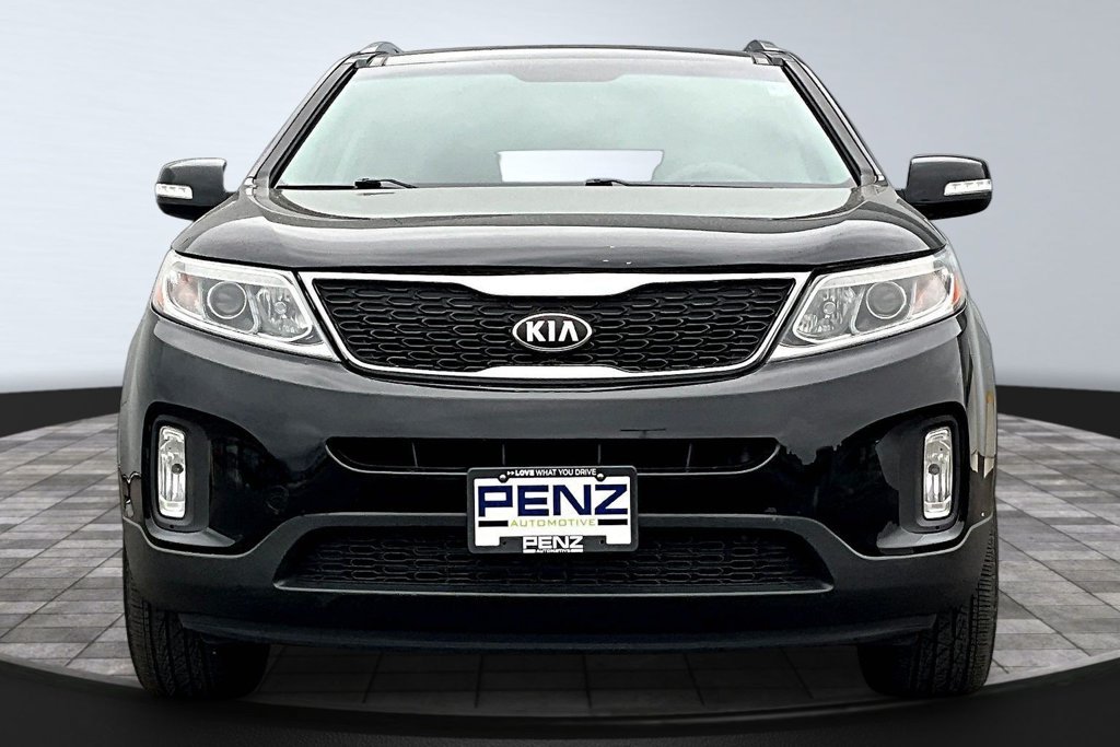 Used 2014 Black Kia EX image 2