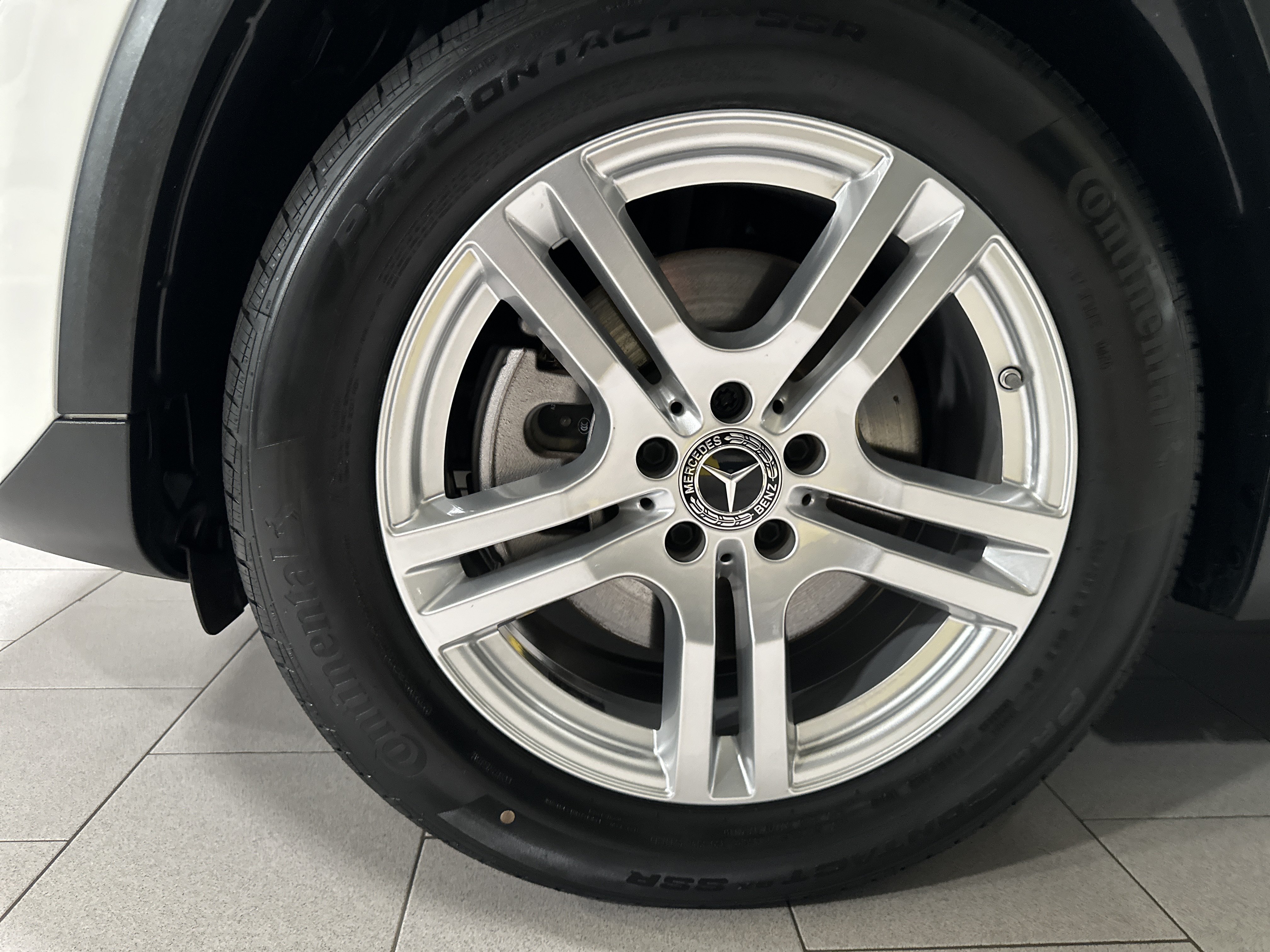 Certified Used 2023 Polar White Mercedes-Benz GLA 250 image 11