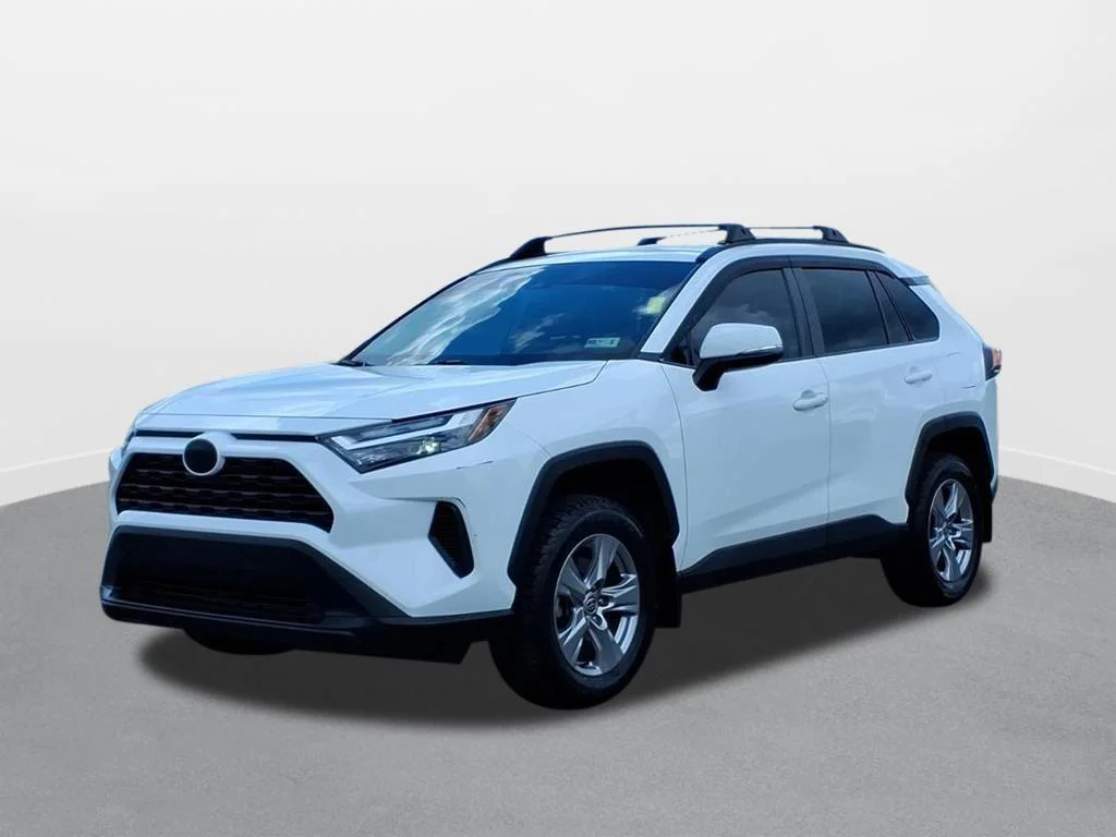 Used 2022 White Toyota XLE image 1