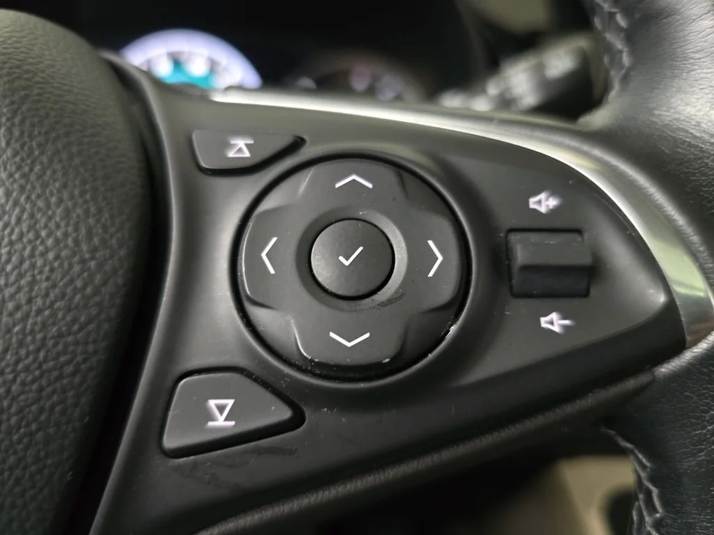 Used 2019 Gray Buick Premium I image 21