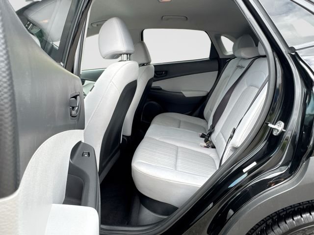 Used 2022 Ultra Black Hyundai SEL image 22