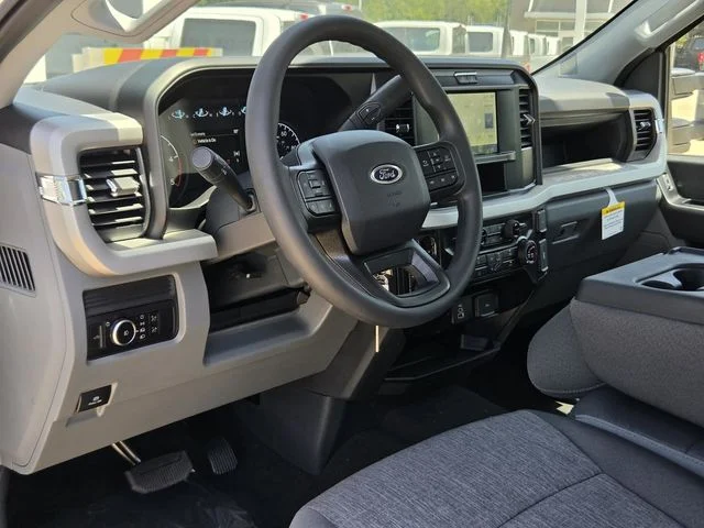 New 2026 Oxford White Ford F-250® XL image 29