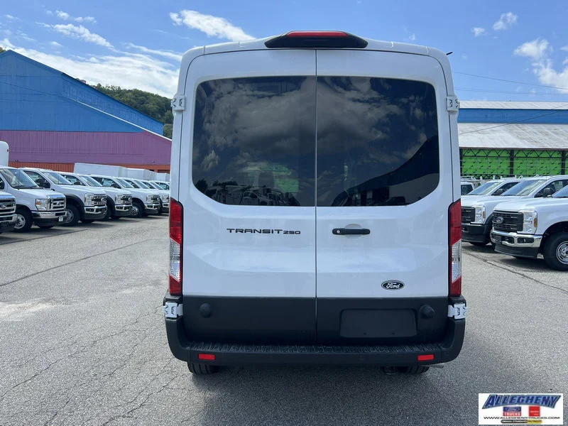 New 2026 Oxford White Ford  image 7