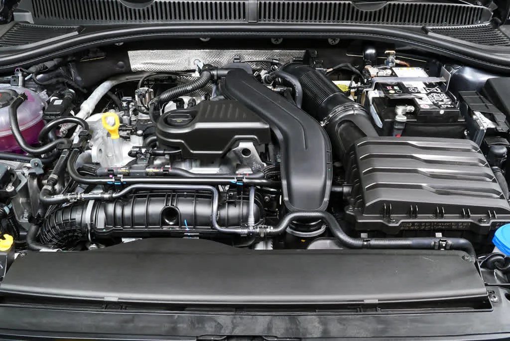 New 2026 Platinum Gray Metallic Volkswagen S image 30