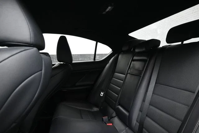 Used 2024  Lexus 350 F SPORT image 14