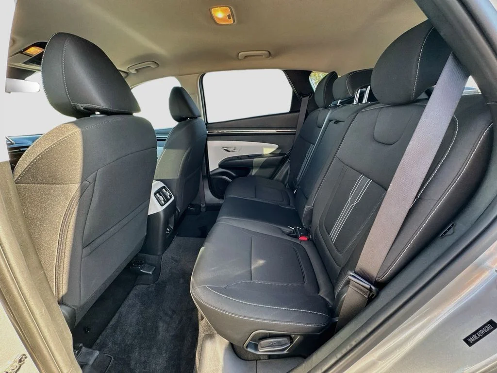 Used 2023 Shimmering Silver Hyundai SEL image 19