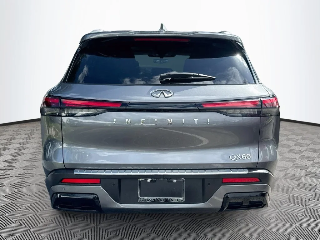 Certified Used 2023 Gray INFINITI LUXE image 7