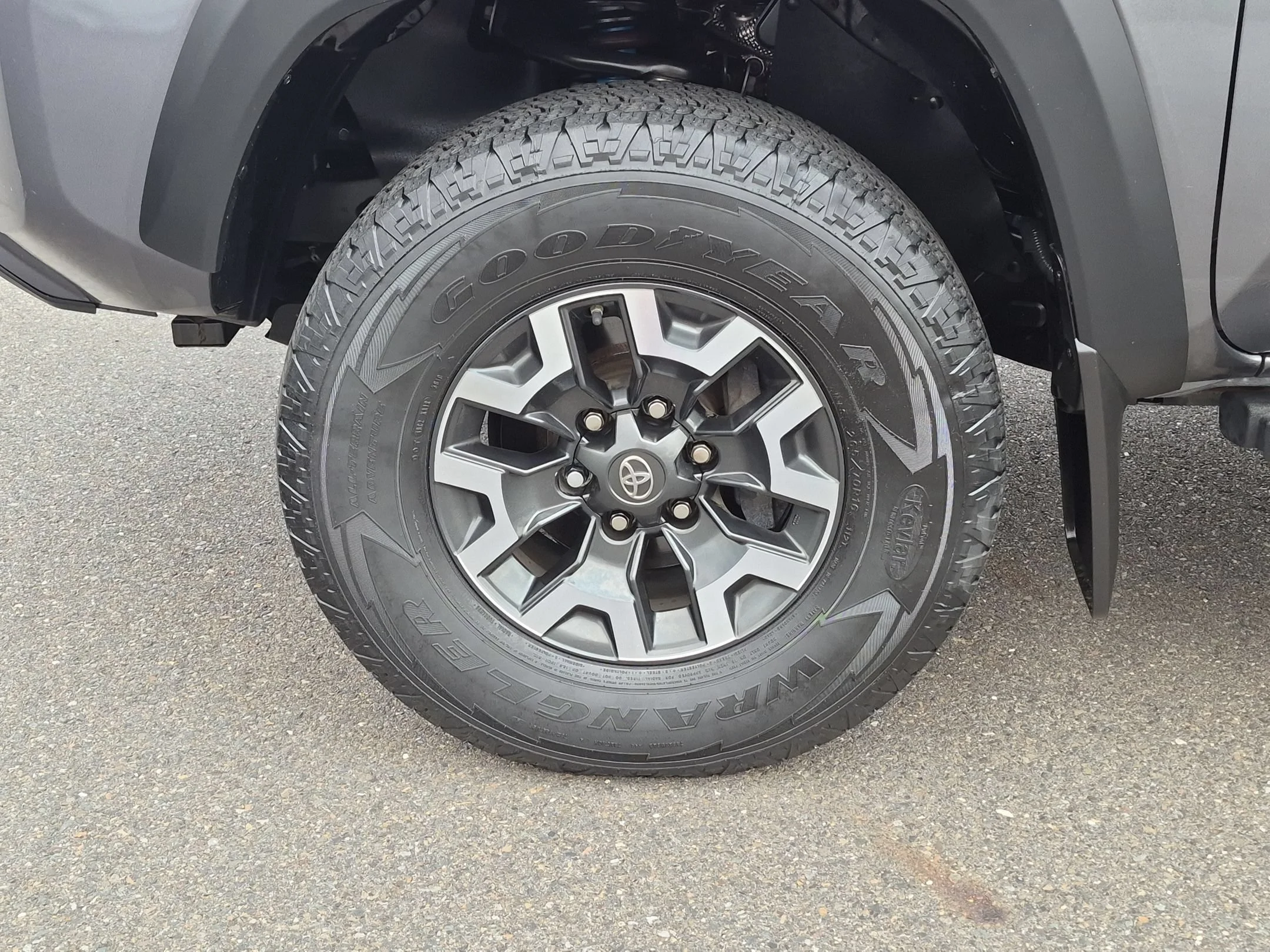 Used 2020 2020 Toyota Tacoma Trd Off Road Toyota SR5 image 31