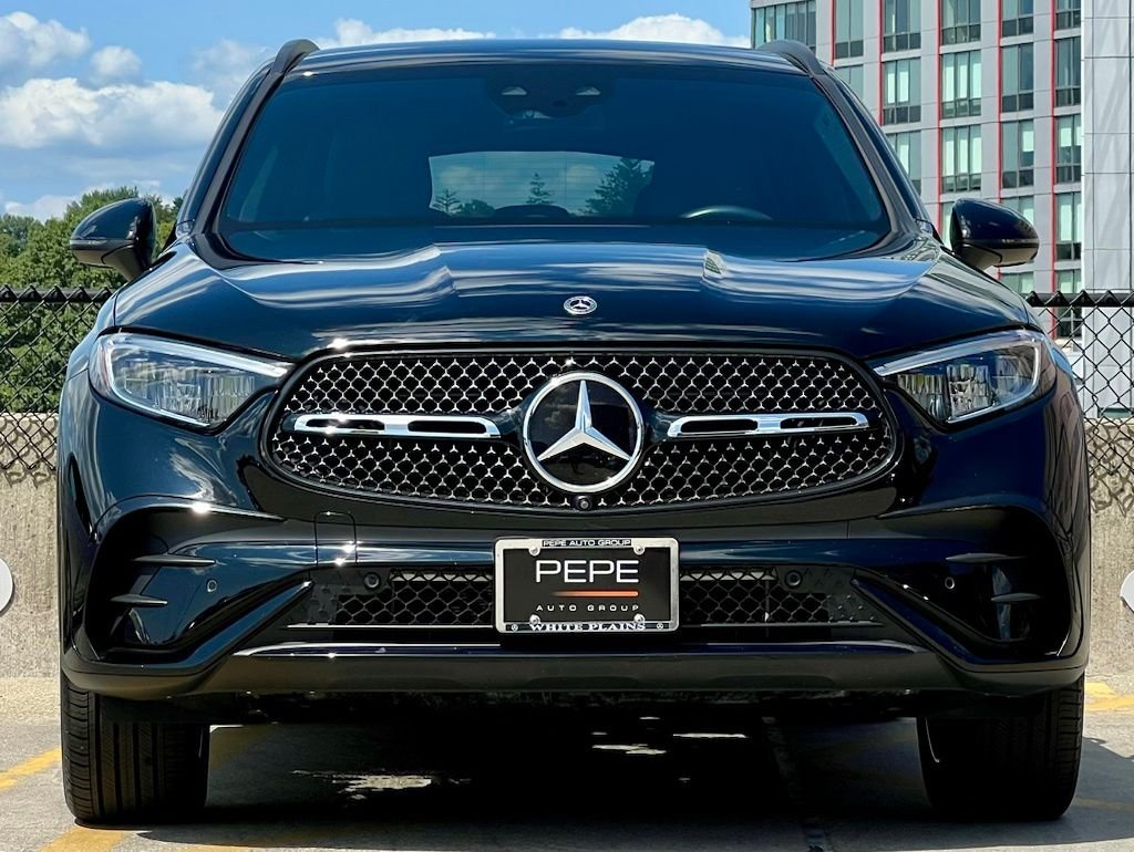 Certified Used 2023 Black Mercedes-Benz GLC 300 image 3