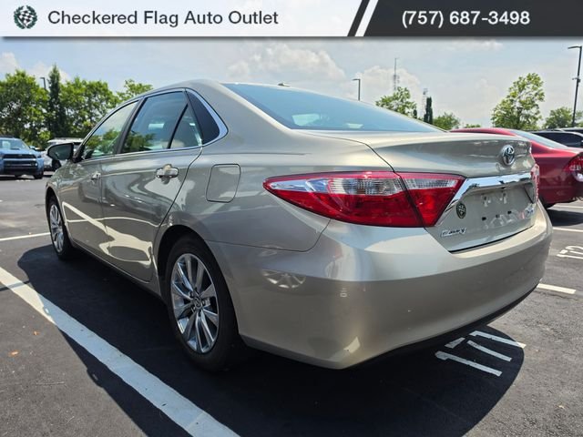 Used 2015 Creme Brulee Mica Toyota XLE image 4