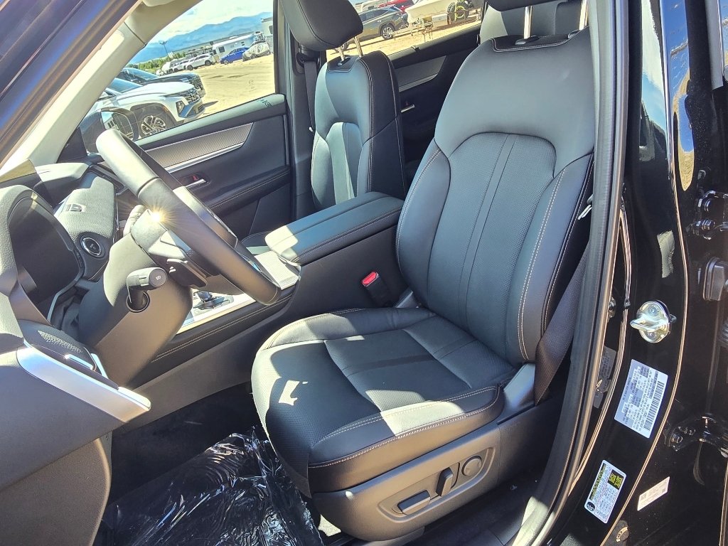 New 2026 Jet Black Mica Mazda Preferred image 13