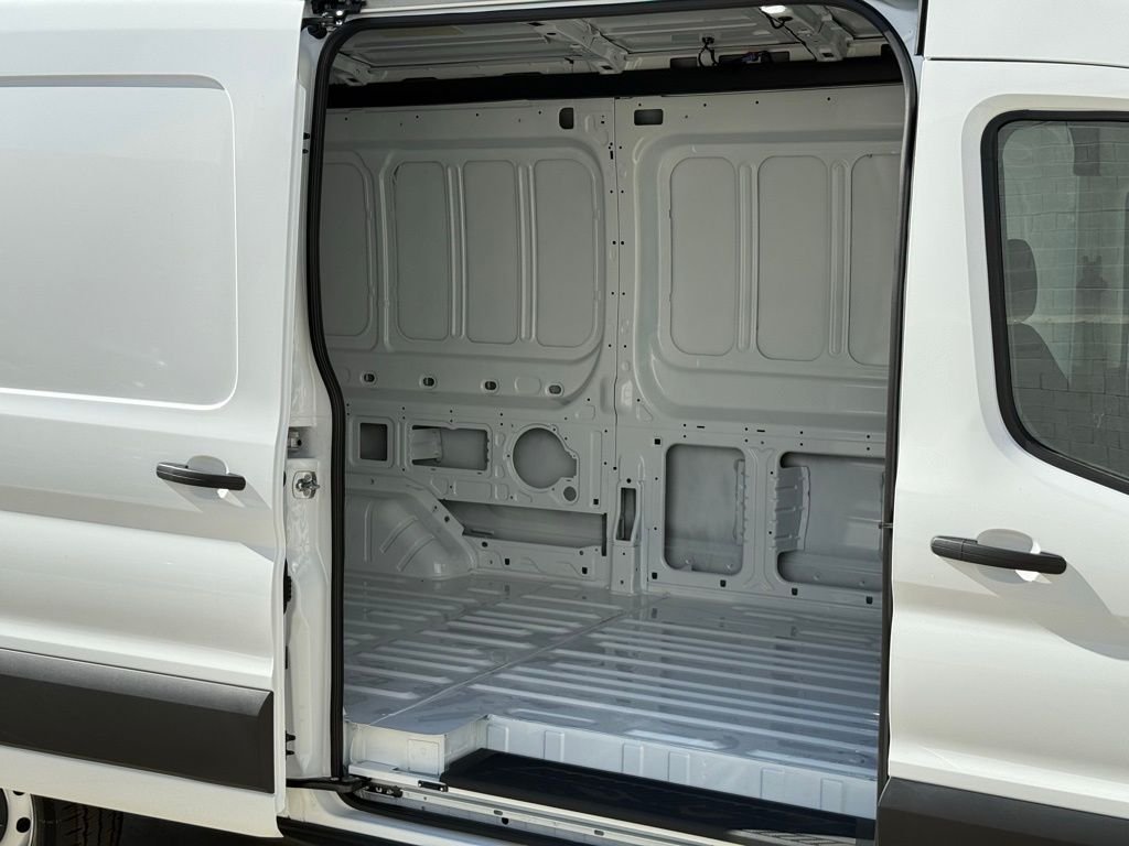 New 2026 Oxford White Ford Cargo Van image 14